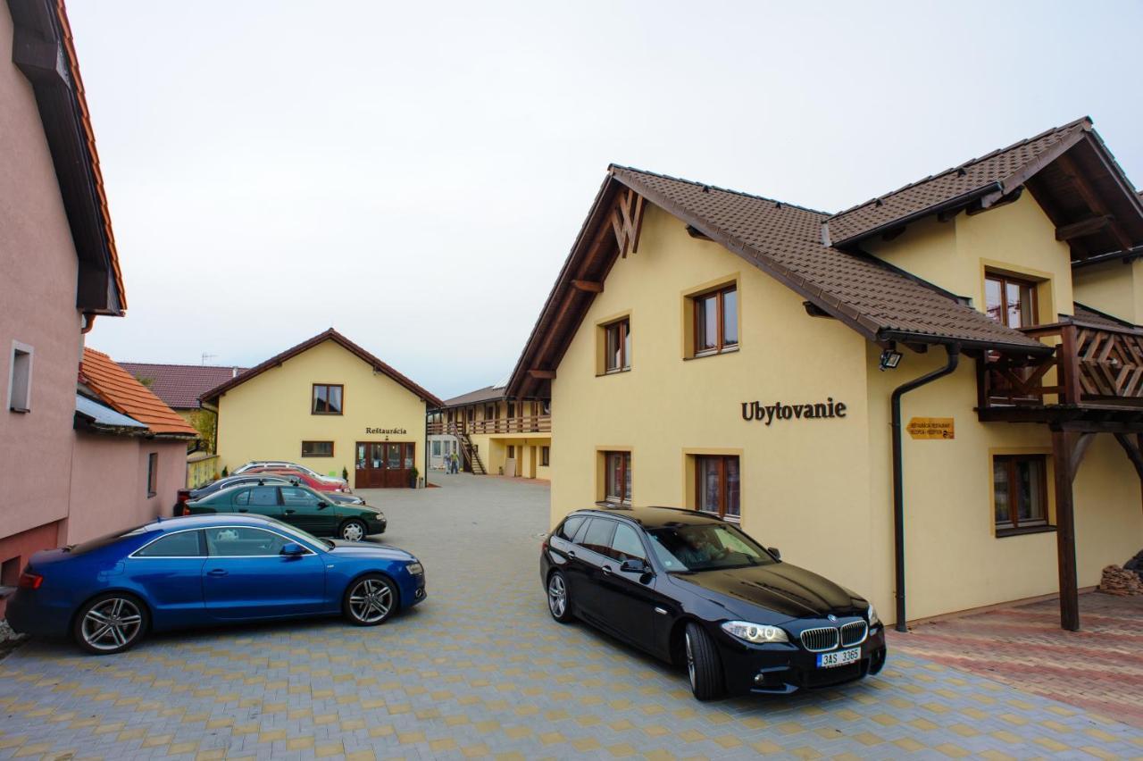Turciansky Dvor Hotel Martin Buitenkant foto